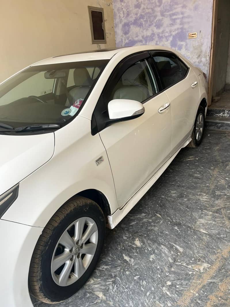 Toyota Corolla Altis 2015 1