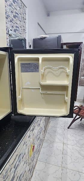 Haier Mini Refrigerator 2