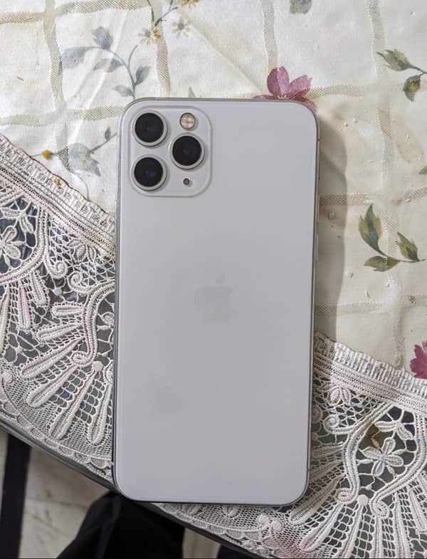 Iphone 11 pro 256gb pta approved 0