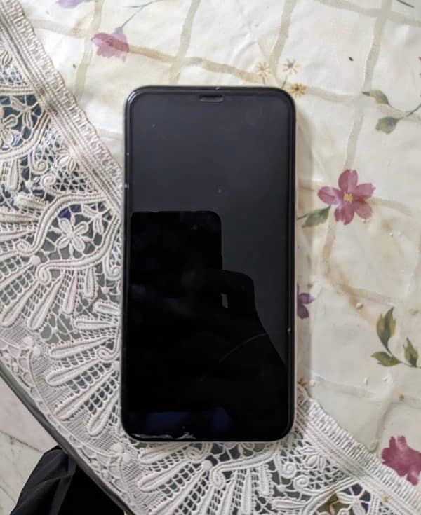 Iphone 11 pro 256gb pta approved 1