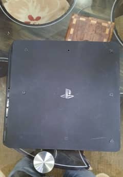 ps4 slim 500 GB with 2 controllers and 6 cds