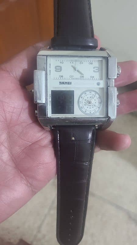 SKMEI TRIPLE TIME FULLY WORKING ELEGANT WATCH 0