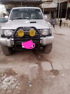 Mitsubishi Pajero 1992