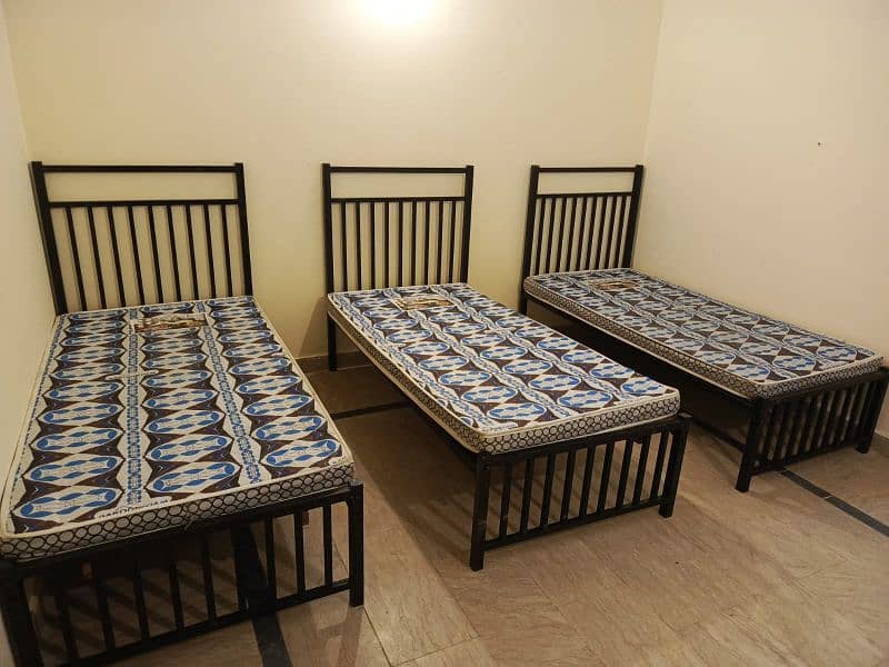 single bed with mattress and solid wood mattress boards 2