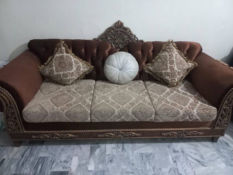 Sofa Set like New. 3