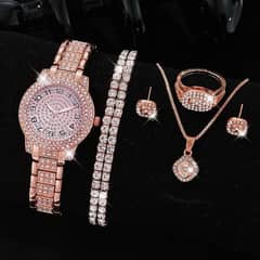 Women's diamond artificial jewelry set in rose gold