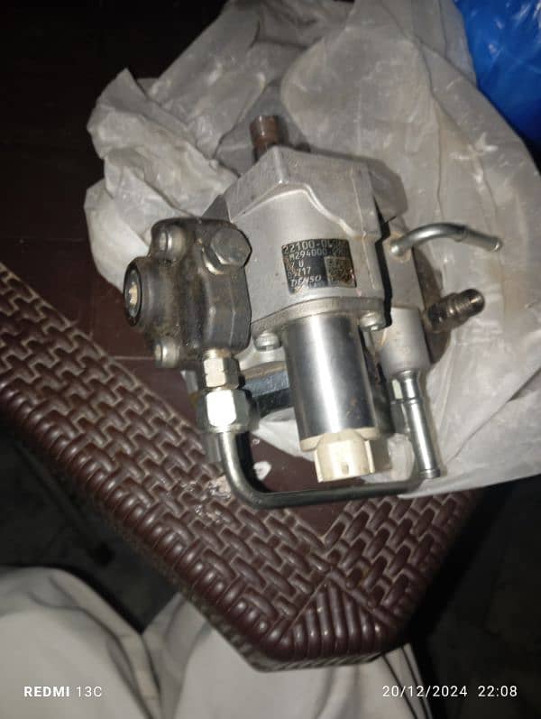 denso fuel pump model 294000-0902 for sale new condition 1