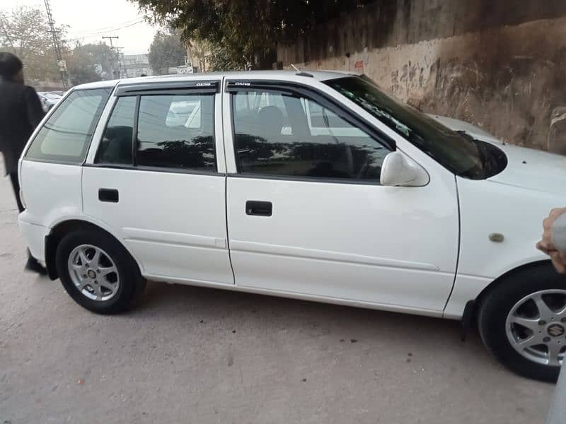 Suzuki Cultus 2016 1