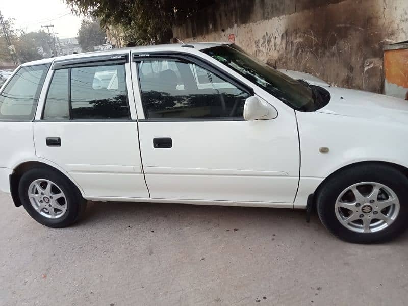 Suzuki Cultus 2016 2