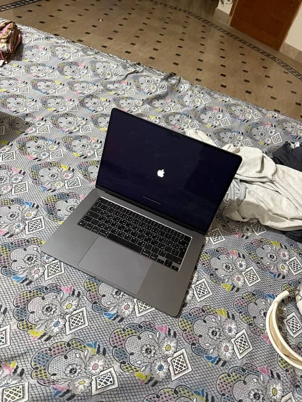 Macbook air M2 0