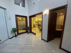 1 Kanal Beautiful Bungalow near Main Boulevard Gulberg