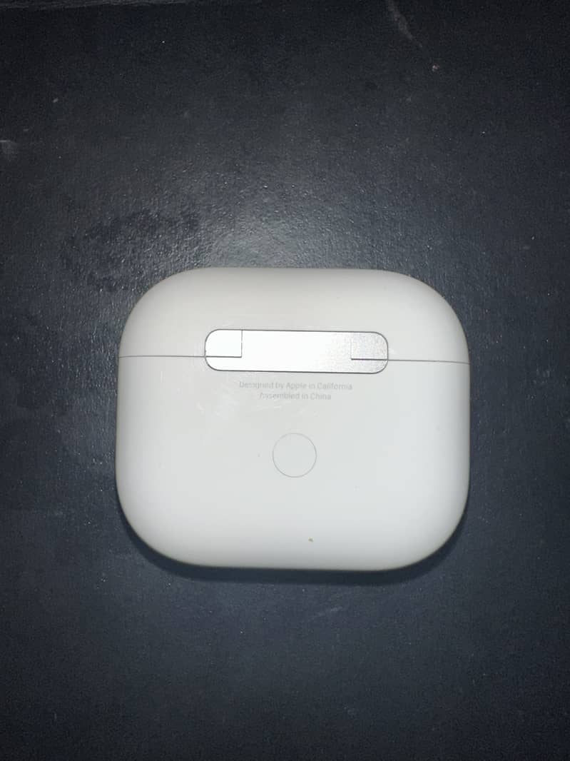 Apple Airpods (3rd Generation) 1