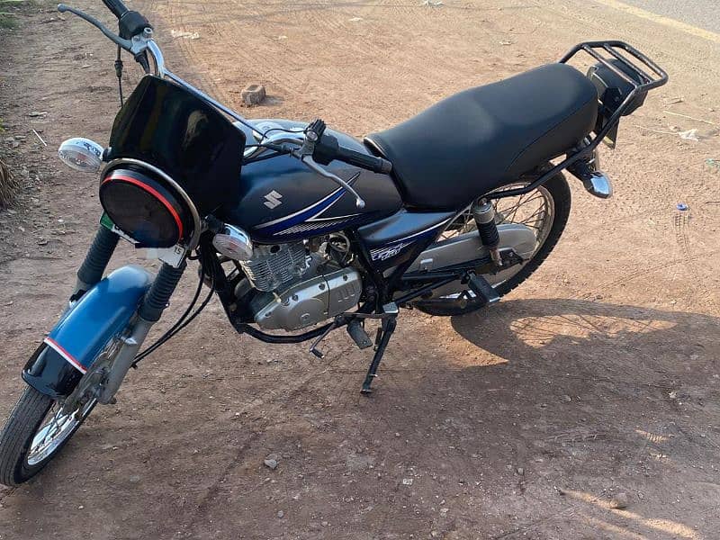 Suzuki GS150 0