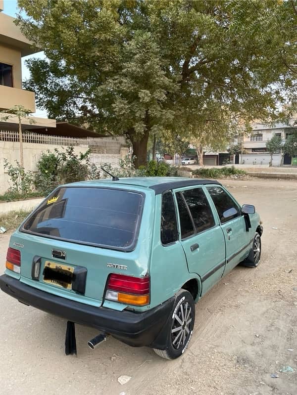 Suzuki Khyber 1993 3