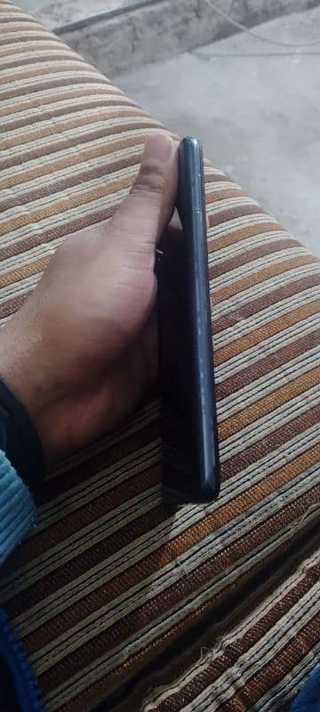 Infinix hot 20i 4 128 1