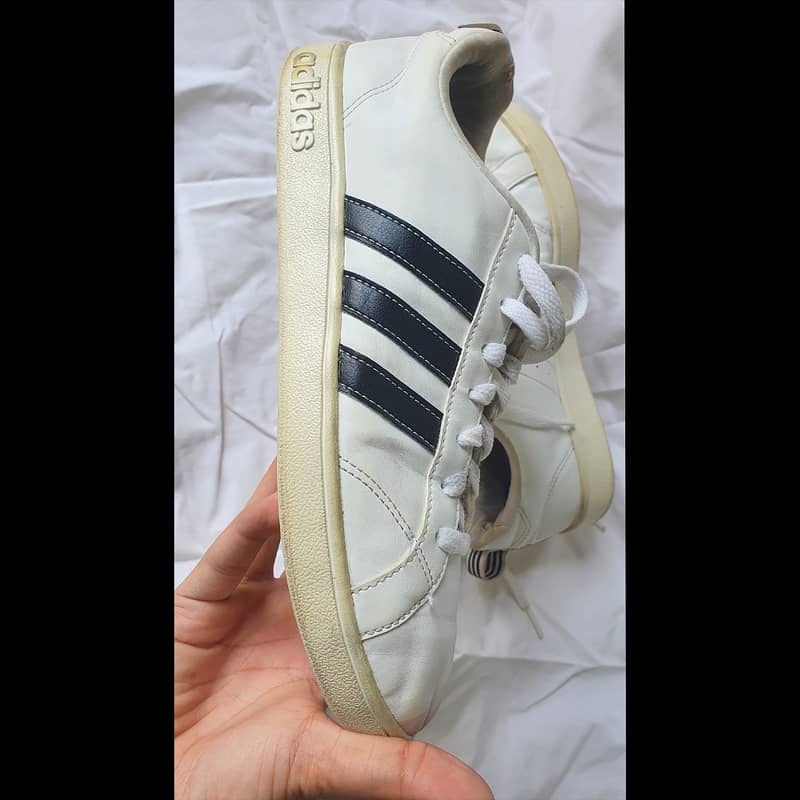 Adidas Original Sneakers White | UK 7 | US 8 1