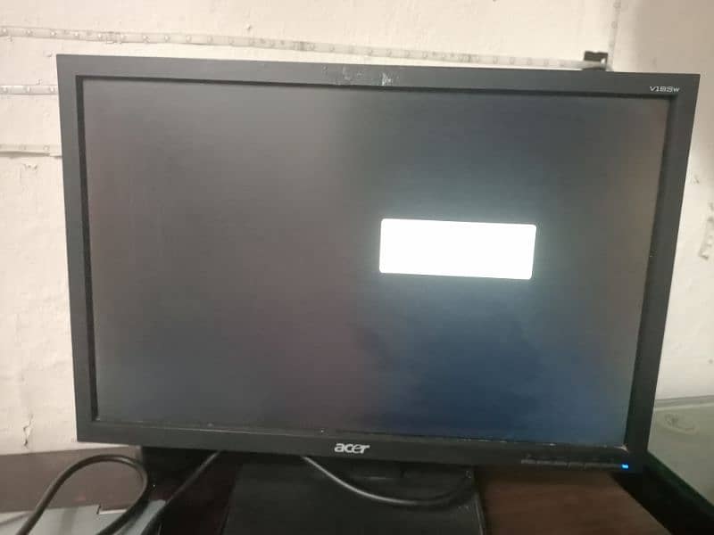 Acer LCD monitor computer desktop all ok. 2