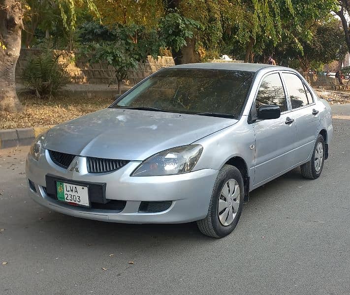 Mitsubishi Lancer 2005 3