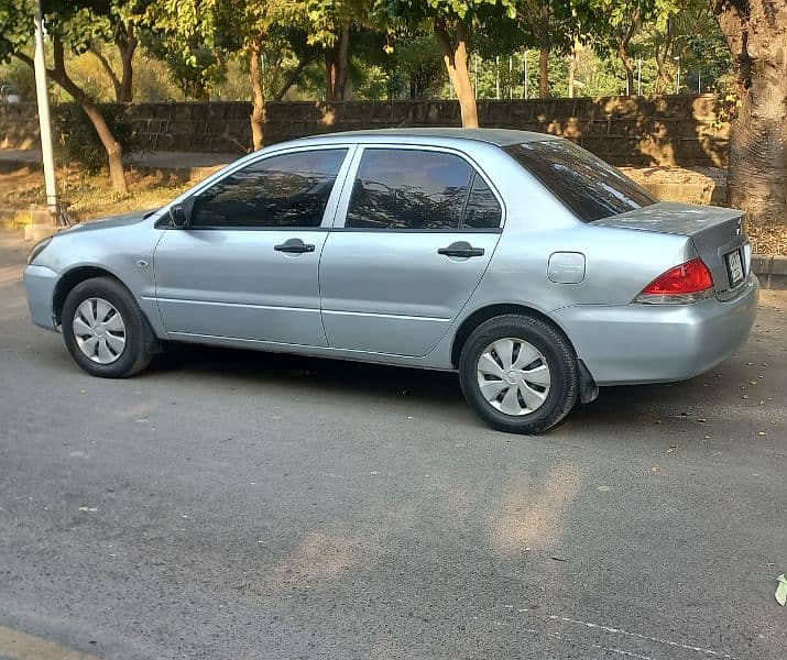 Mitsubishi Lancer 2005 5