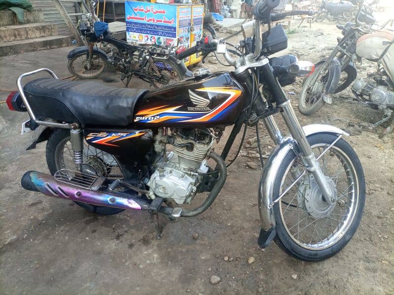 Honda 125 2017 sukkar number 0322+2277+546 0