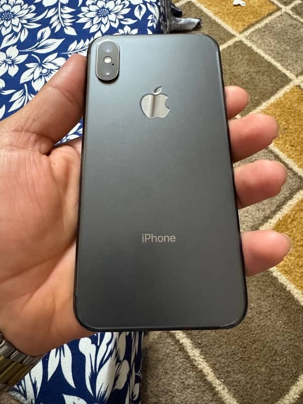 Iphone XS 64GB (NON PTA) 2