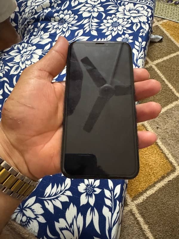 Iphone XS 64GB (NON PTA) 7