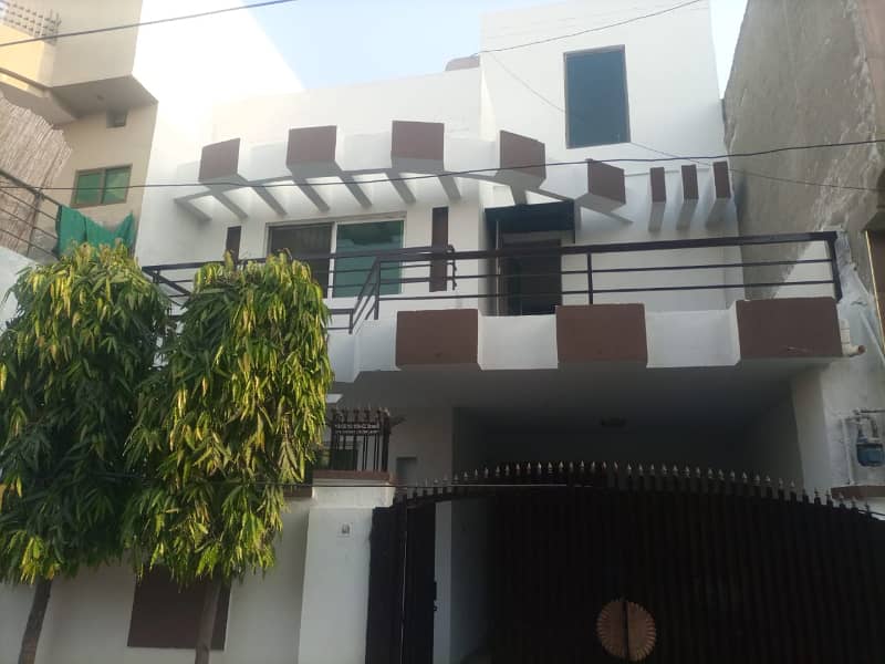 7 Marla well maintained house available for rent ( NEAR DHA PHASE 1) 0