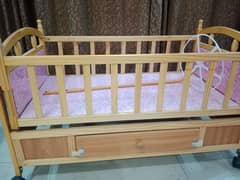 baby swing wooden(New condition)