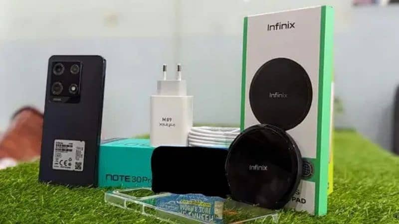 Infinix note 30 pro 10/10 2