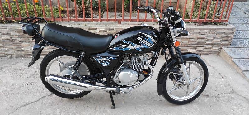 Suzuki GS 150se 0