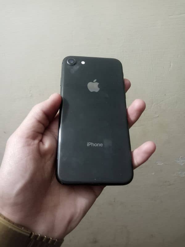 iPhone 8 non Pta 64 GB 100 battery heath original phone 0