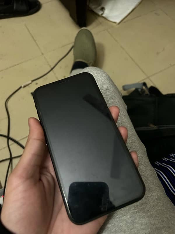 iphone xr 64gb pta approved 1