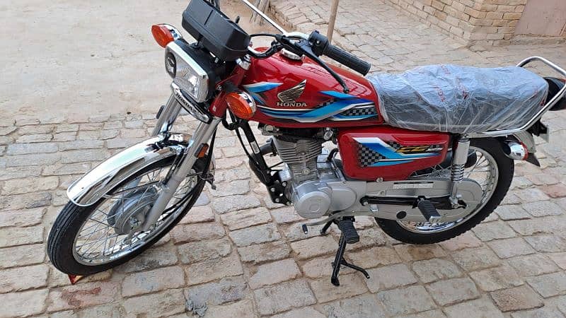 Honda 125 bike for sale contact num 03362411982 3