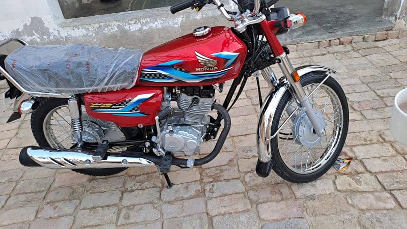 Honda 125 bike for sale contact num 03362411982 4