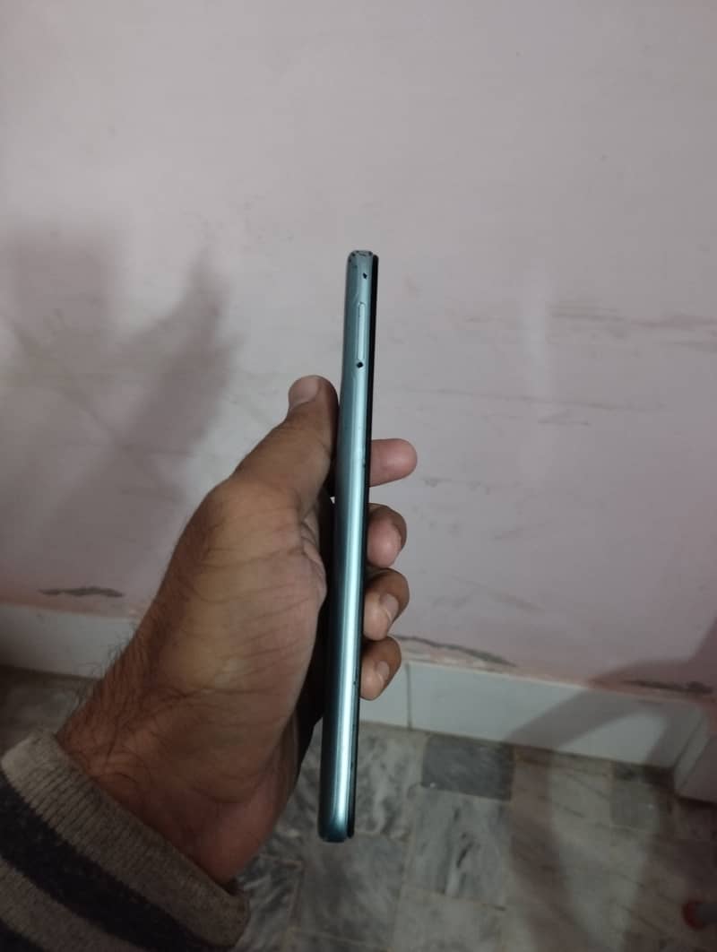 Infinix Hot 10i 4/128gb 4