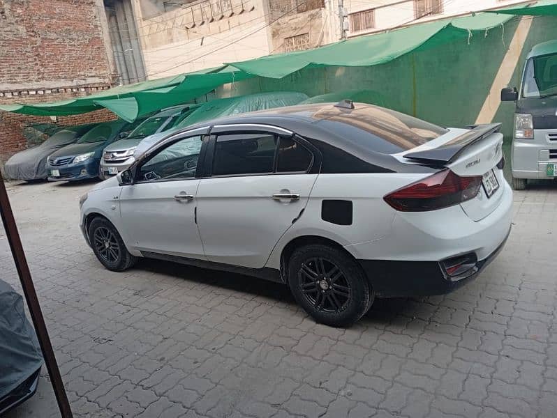 Suzuki Ciaz 2017 White Genuine Automatic 11