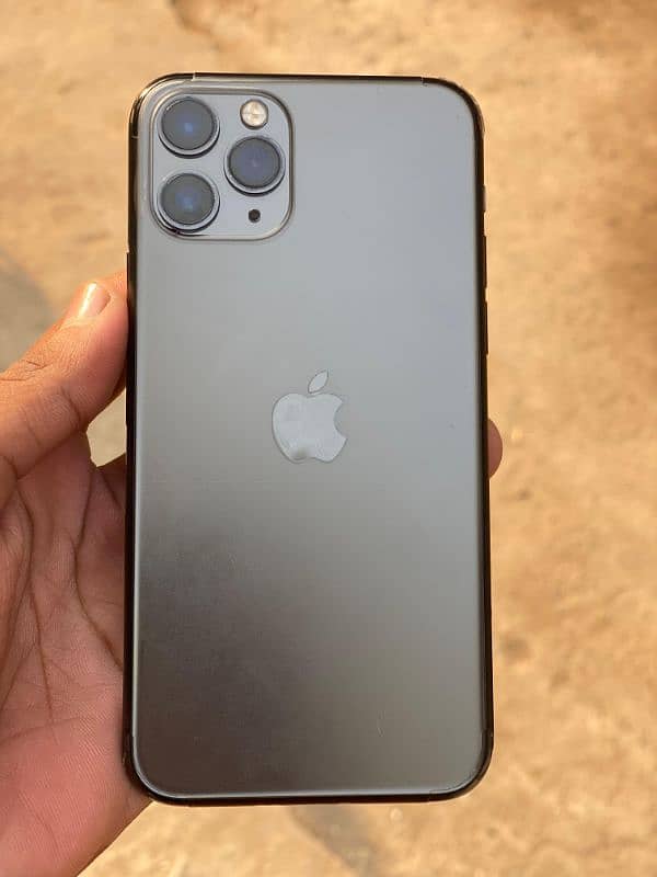 iphone 11 pro Non ptA Factory unlock with box 10by 10 0