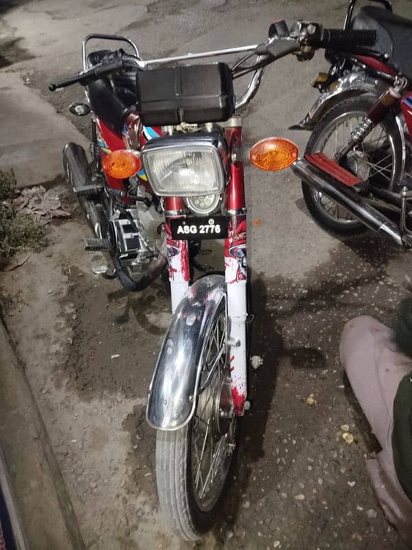 Honda 125 , 18 model all punjab number , original condition 1