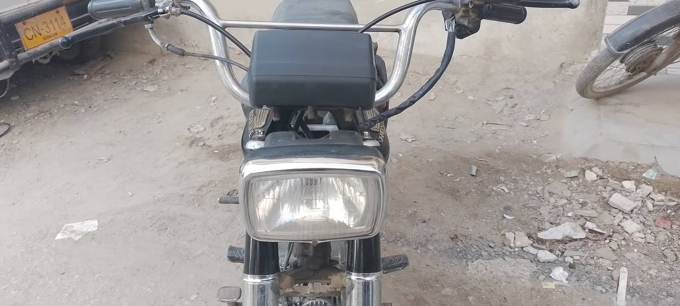 Honda CD 70 2015 6