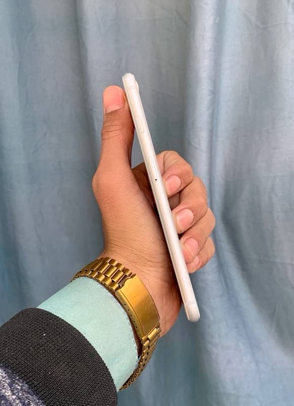 iPhone 8plus True Tone Active white color exchnage Posible 03169109320 4