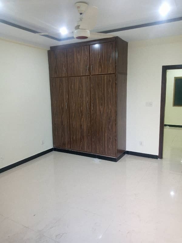 In Faisal Town Phase 1 - Block A 1014 Square Feet Flat For Sale 6