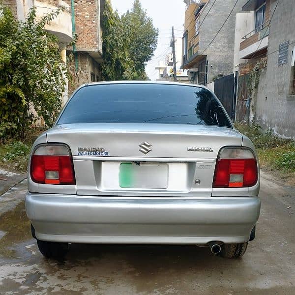 Suzuki Baleno JXR 2005 3