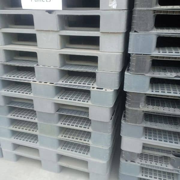 plastic pallets 3