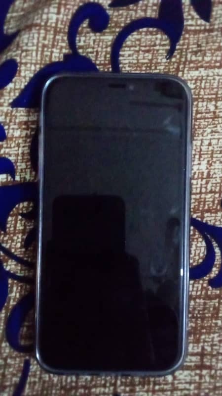 iphone xr 64gb JV sim active 4