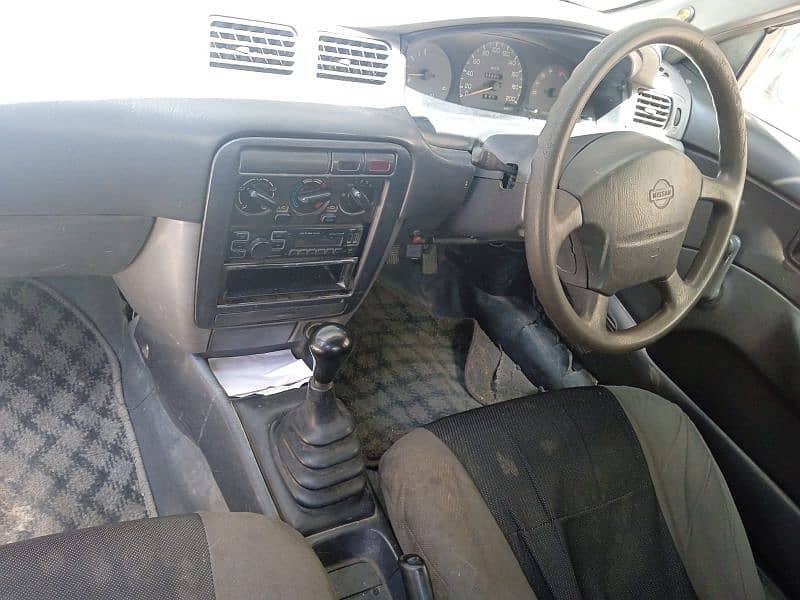 Nissan Sunny 2000 Diesel 12