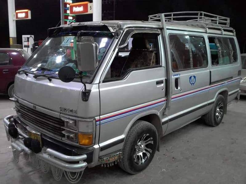 Toyota Hiace 1989. . Contact 03132060452 1