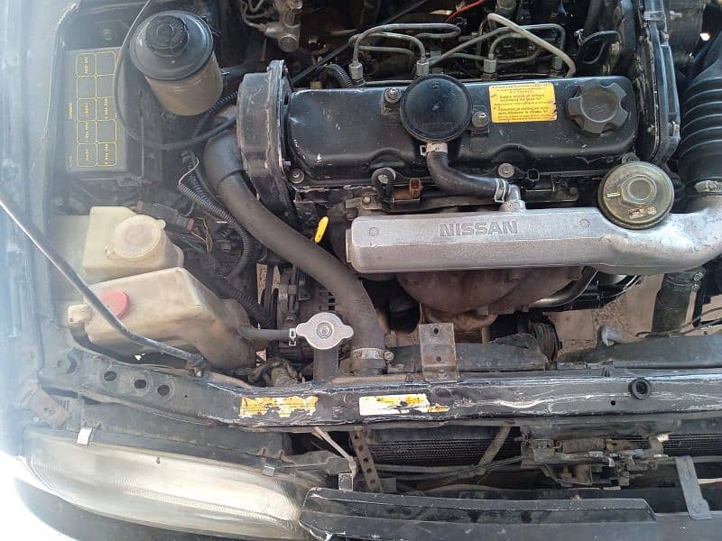 Nissan Sunny 2000 Diesel 18