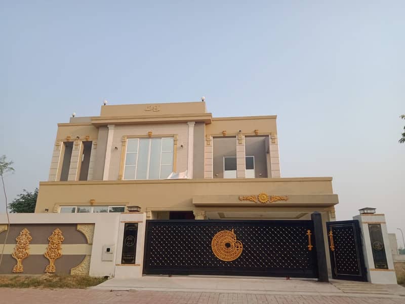 BRAND NEW HOUSE OF ONE KANAL AVAILABLE FOR RENT IN BAHRIA ORCHARD 0