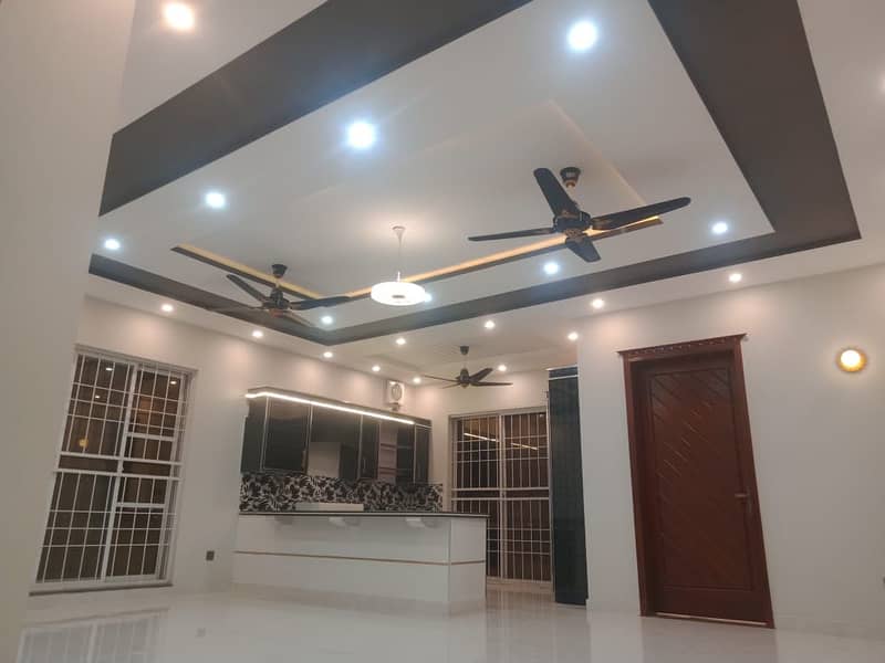 BRAND NEW HOUSE OF ONE KANAL AVAILABLE FOR RENT IN BAHRIA ORCHARD 9