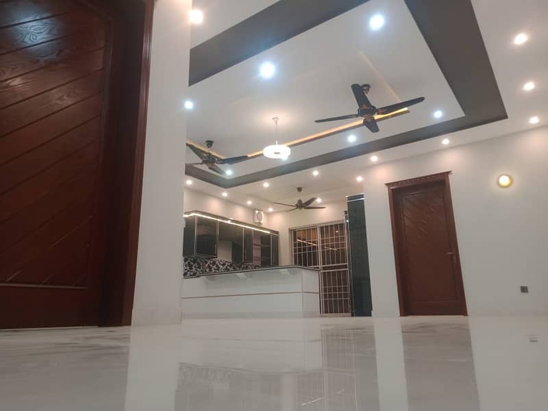 BRAND NEW HOUSE OF ONE KANAL AVAILABLE FOR RENT IN BAHRIA ORCHARD 13